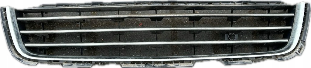 Купить Opel astra h решётка  решётка средняя бампера перед 13238553