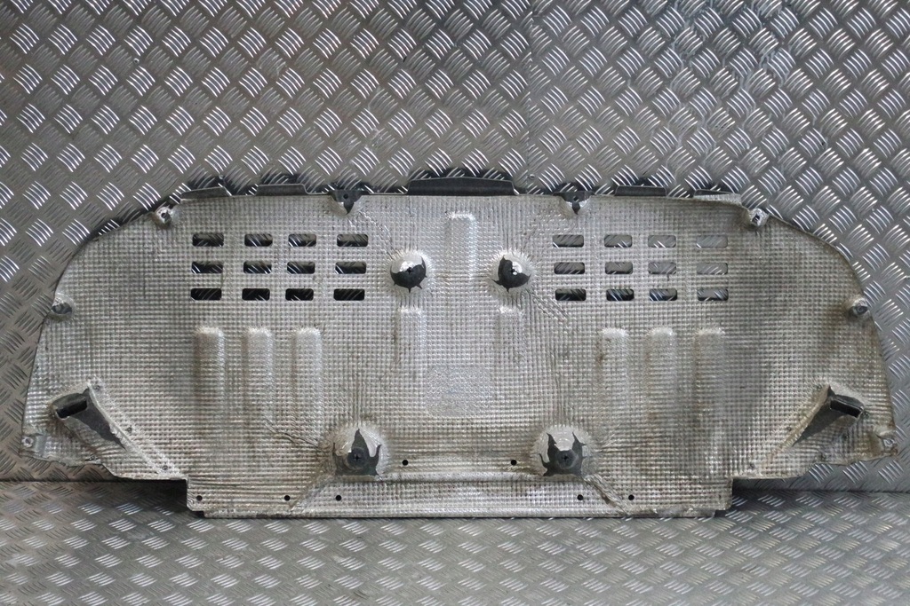 фото №2, Защита подвеска шумоизоляция задняя mercedes sl amg r232