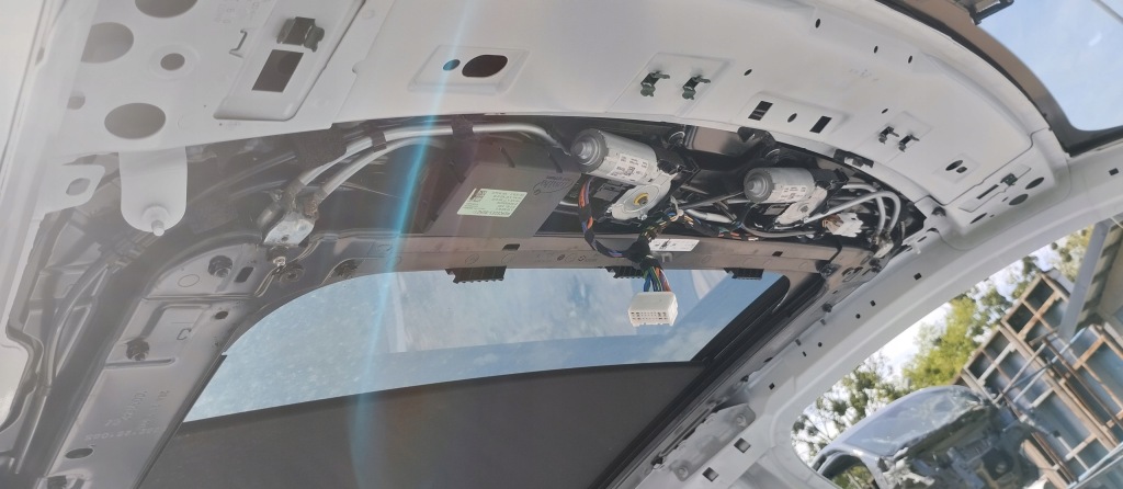 фото №11, Дах люк панорама mercedes a klasa w177 amg hb 149 polarweiss