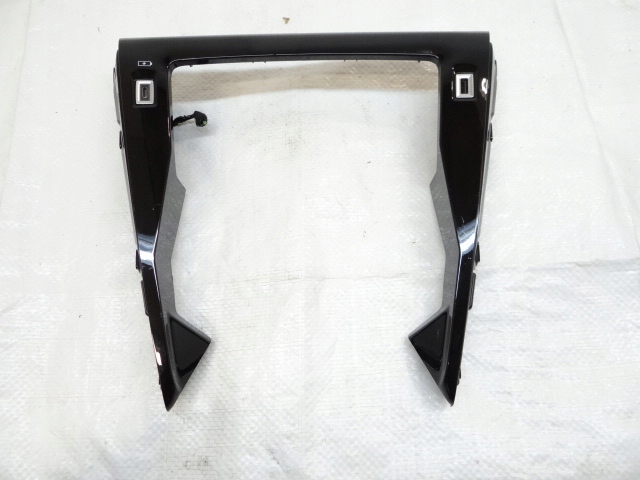 фото №1, Peugeot 2008 ii рамка консоли панели port разъём usb mou022831