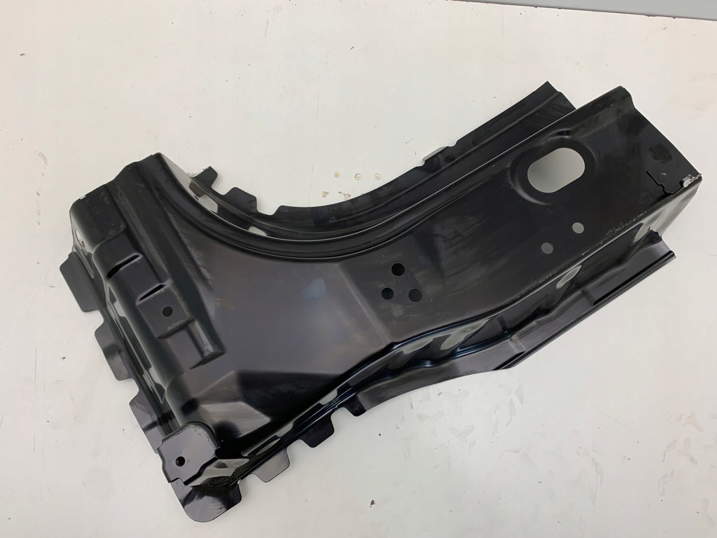 фото №2, Eclipse cross правый порог обшивка 18-20r