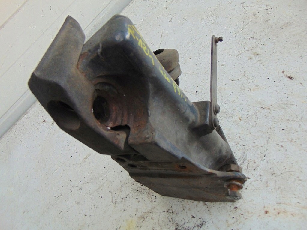 Scania r124 420 99r кронштейн опрокидывания башенка левая в Украине