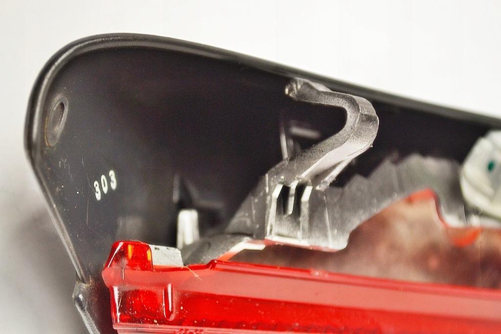 фото №10, Yaris i lift світло стоп-сигнал стоп з кришки задній задня