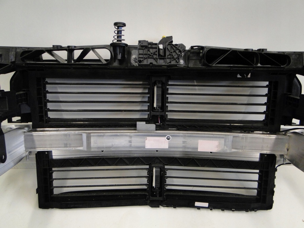 фото №12, Mercedes pas передній підсилювач балка зона жалюзі замок glb x247 247