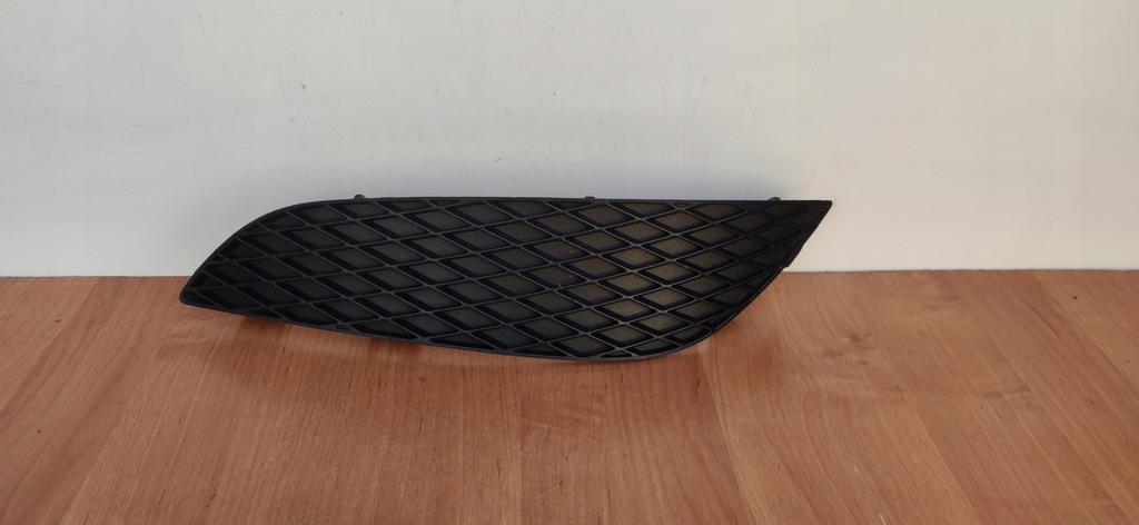 фото №1, Opel оригинальный номер 13225762 решётка бампера