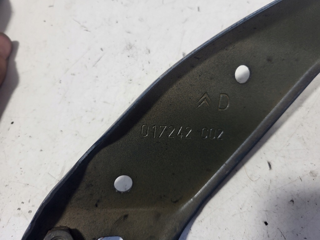 фото №10, Citroen c4 picasso ii кронштейн крыла левый правый 017243c02 017242c02