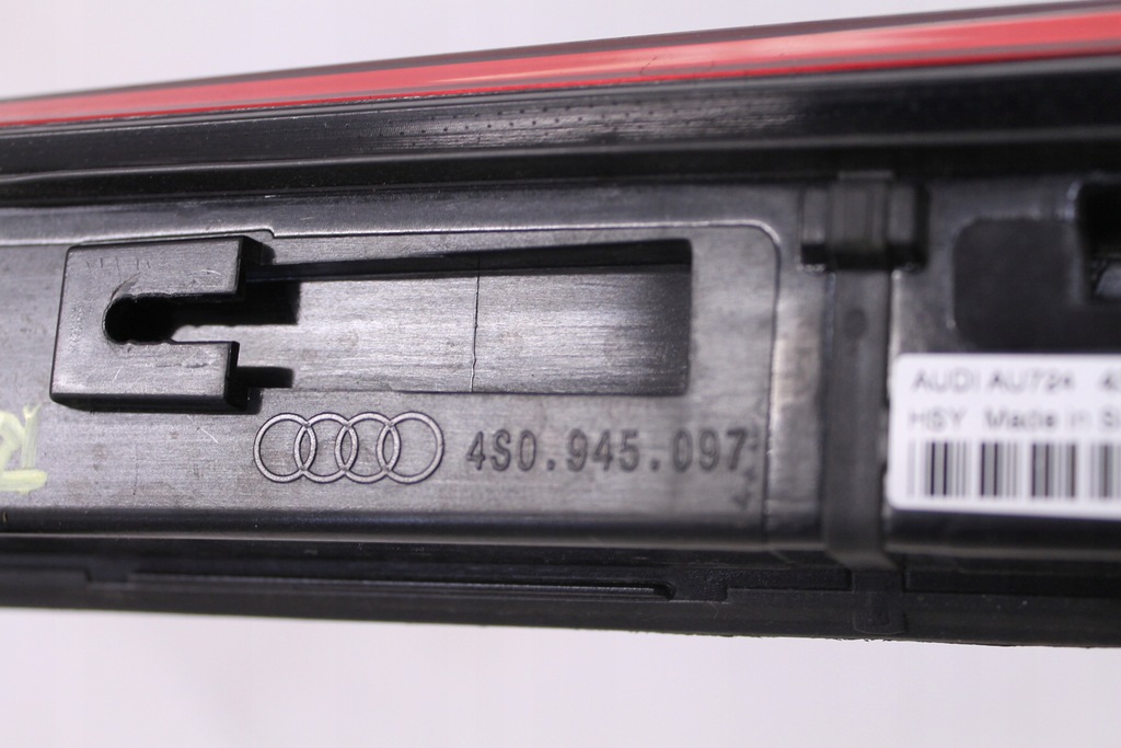 фото №4, Audi r8 4s третий свет лампа стоп 4s0945097c