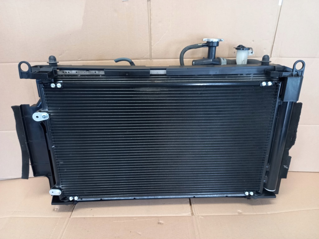 фото №8, Комплект радиатор вентилятор toyota yaris iii 1.5 hybrid 2015-2019