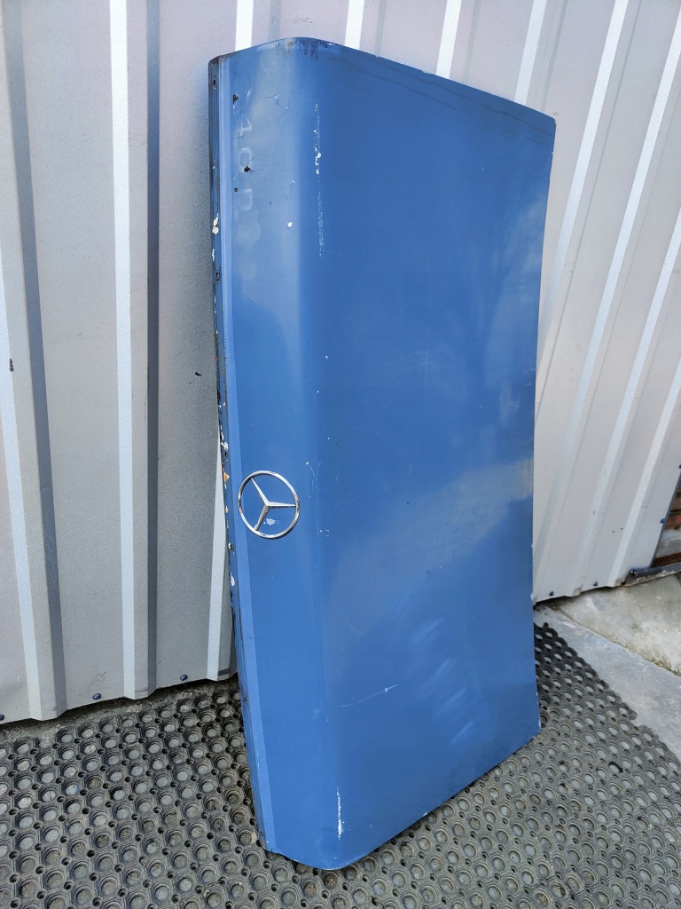 фото №1, Кришка багажника кришка багажника mercedes w123