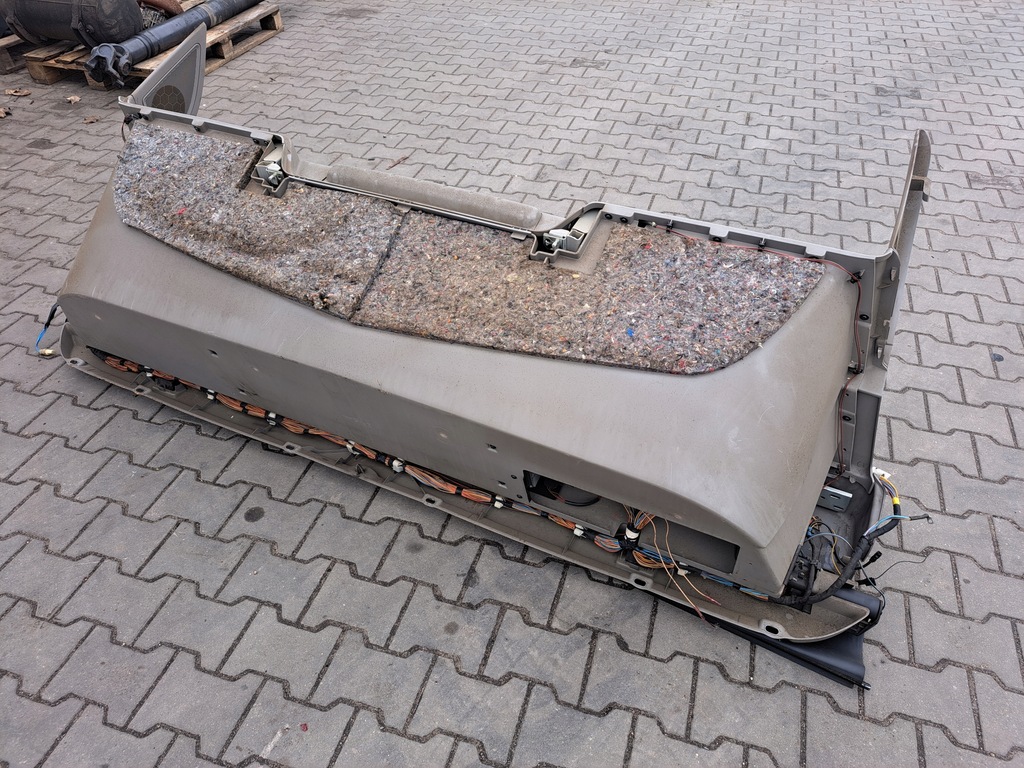 фото №4, Консоль полка верхний renault magnum dxi lift vega