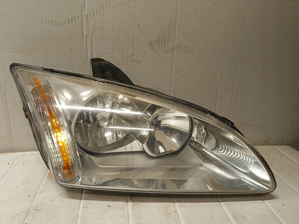 фото №1, Лампа передняя правая ford focus