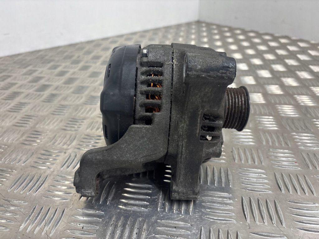 фото №5, Bmw 2 f46 2016 генератор