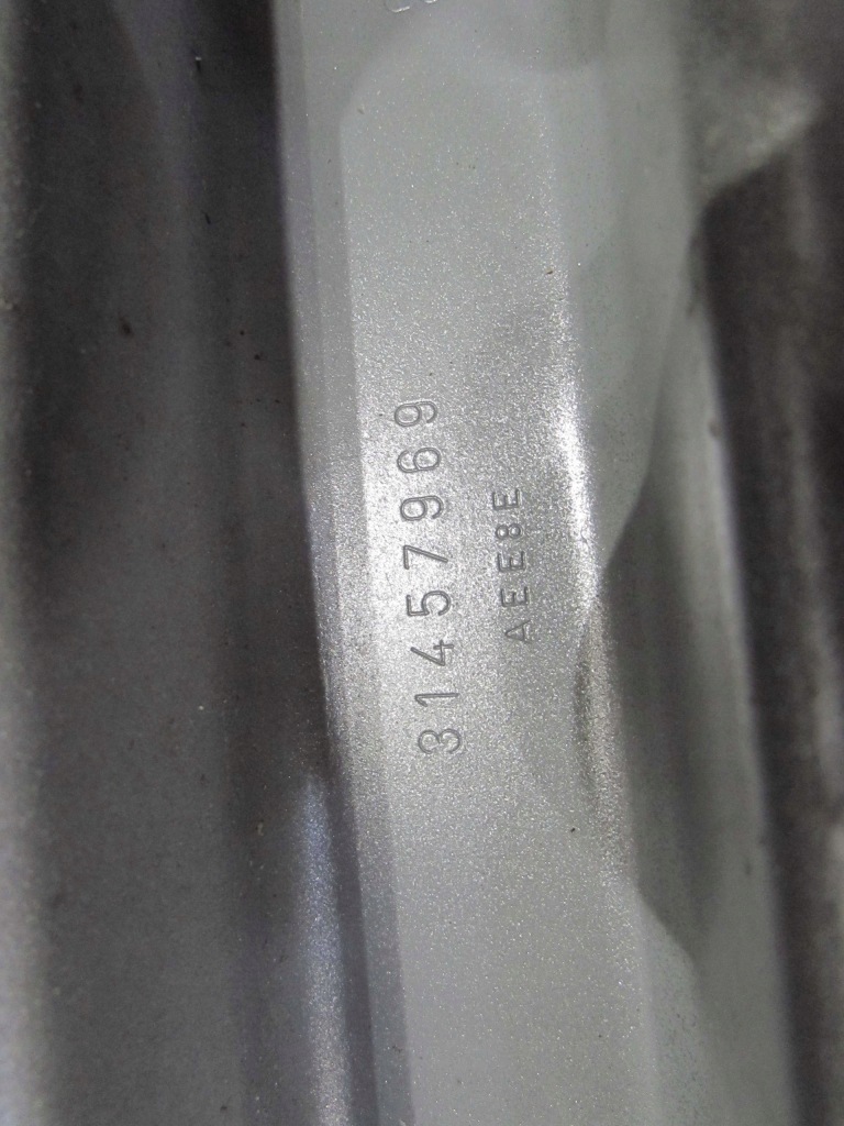 Volvo v60 ii 19-21 дверь задний  правое 31457969 Оригинал