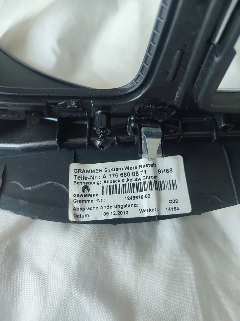 фото №5, Рамка тунель середнього a1766800871 w176 a-klasa mercedes