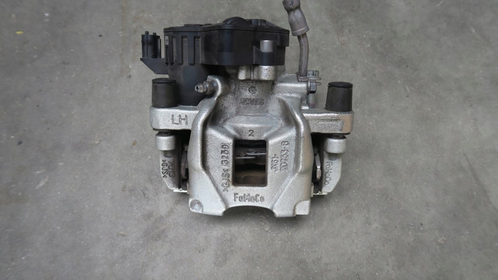 фото №1, Ford mustang mach-e суппорт задняя задний левый