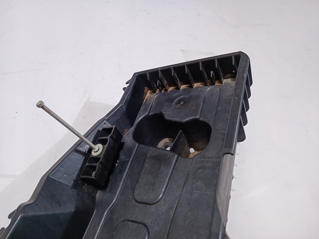 фото №5, Основание кронштейн аккумулятор ford explorer 2020-