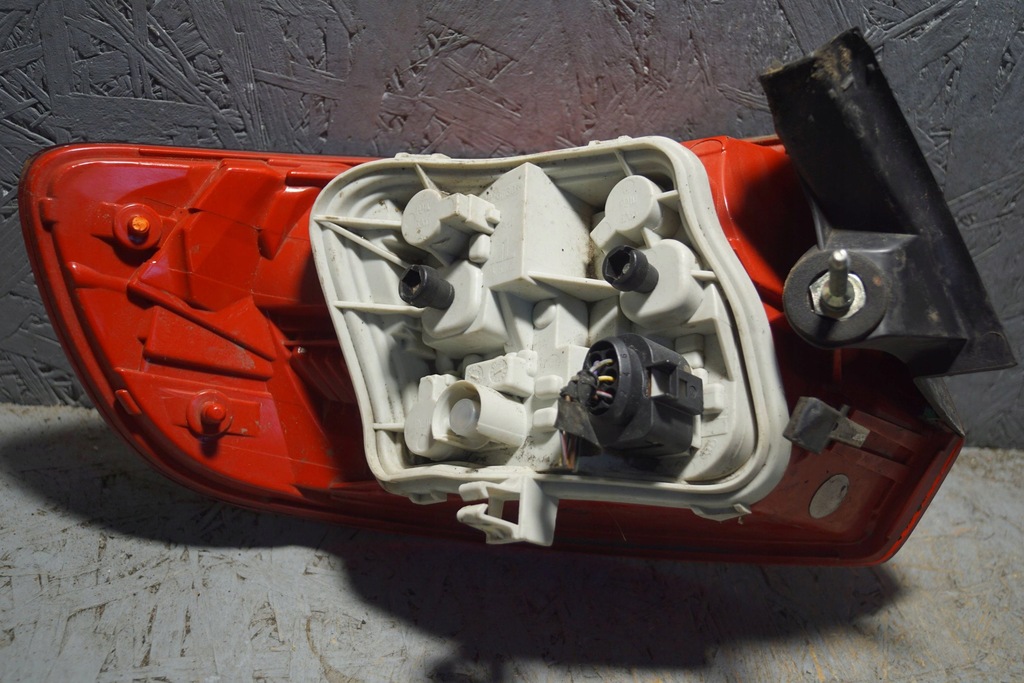 фото №11, Audi a3 8p lift лампа правая задняя s1582