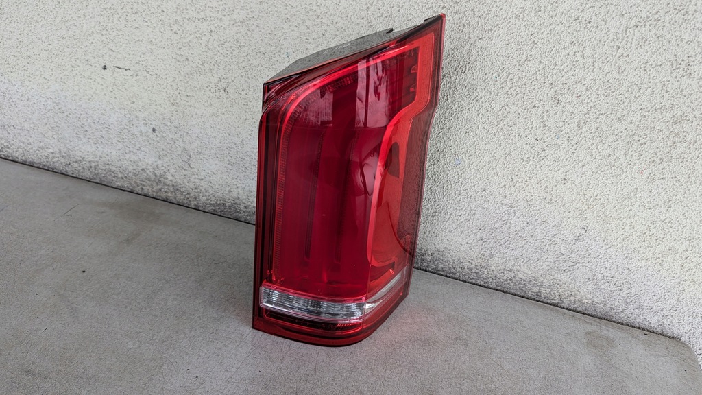 фото №1, Лампа задняя задняя правая mercedes vito w447 led