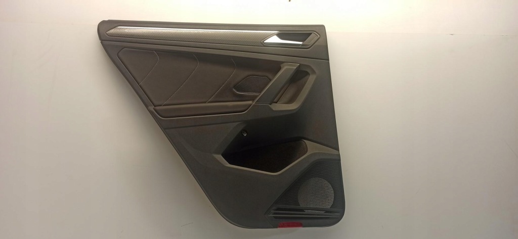 фото №1, Vw tiguan ii обшивка двері лівий задня 5na867211t