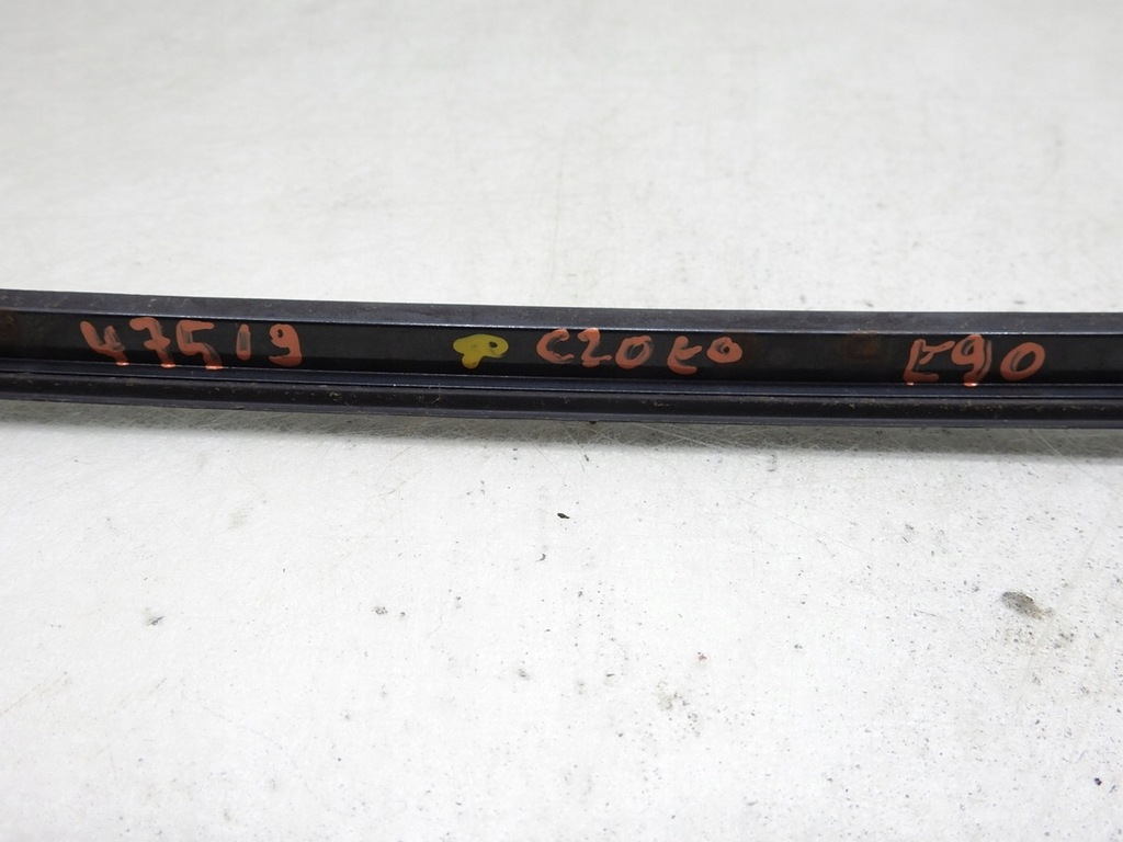 фото №5, Молдинг скло лобове права 475/9 bmw 3 e90