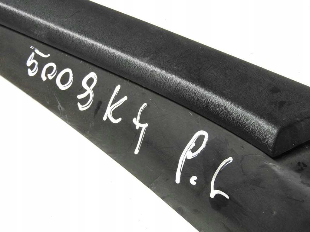 фото №7, Peugeot 5008 i молдинг стекло лобовое левая 96858535