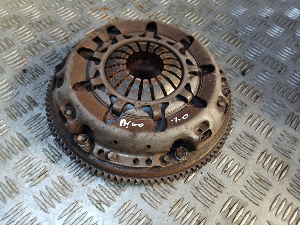 фото №1, Toyota aygo i зчеплення повний 1.0