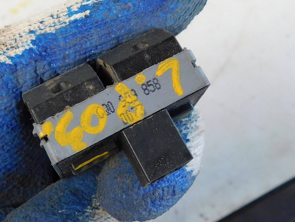 фото №7, Seat ibiza iii 2003r переключатель окон