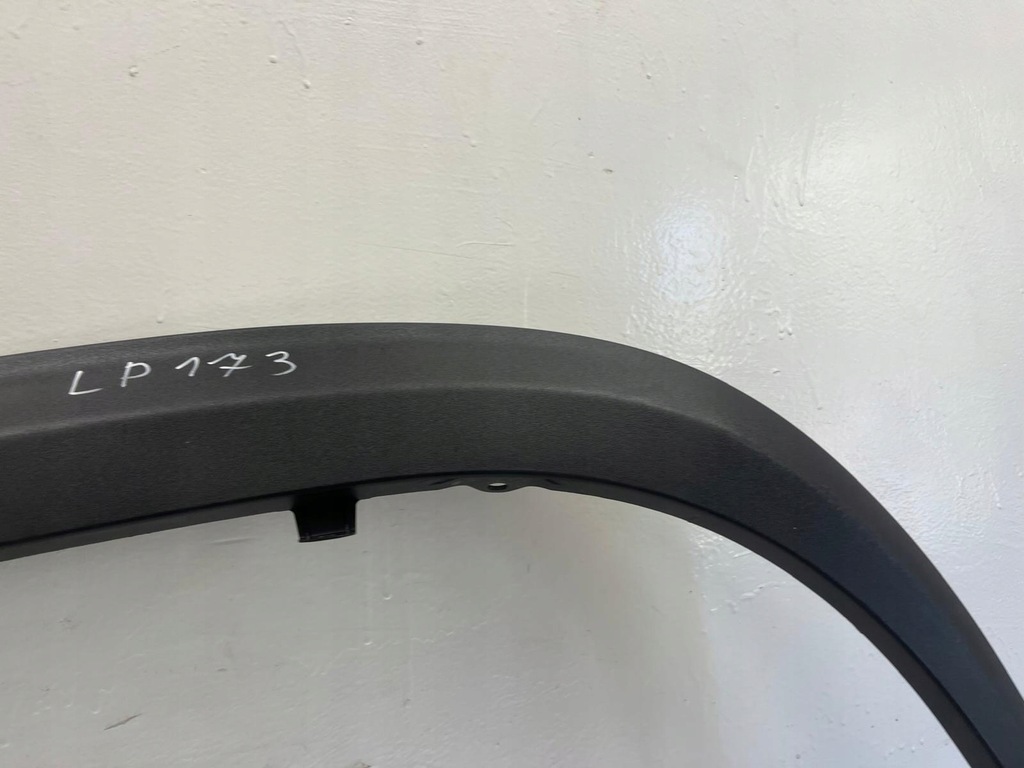 фото №6, Молдинг передняя правая toyota yaris cross перед