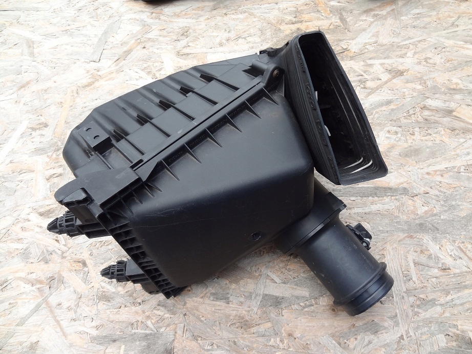 фото №4, Корпус фільтра повітря 059133835k 2.7 tdi a4 b7