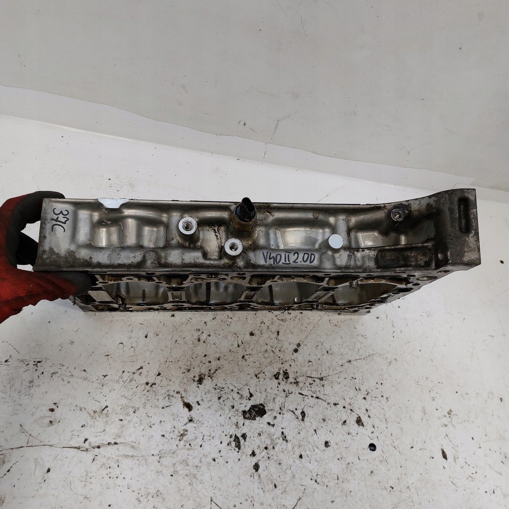фото №9, Volvo v40 ii 2,0d d4204t14 основа блок двигуна 31401922