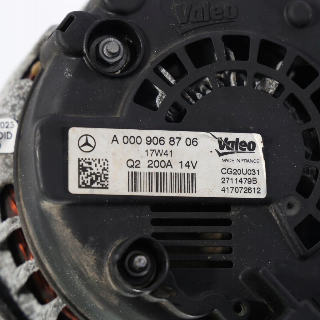 Mercedes w205 c43 генератор генератор valeo 200a 3.0 бензин a0009068706 Оригінал