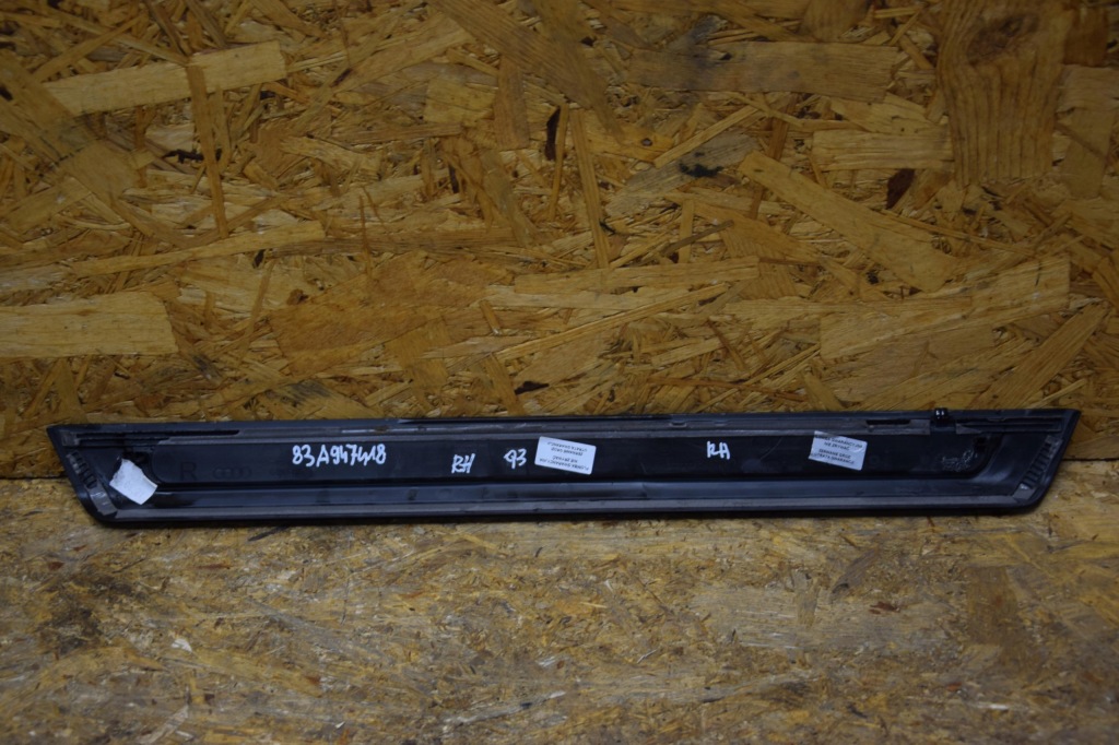 Молдинг декоративная накладка на порог audi q3 83a s-line 83a947418 83a947417 20- с Разборки