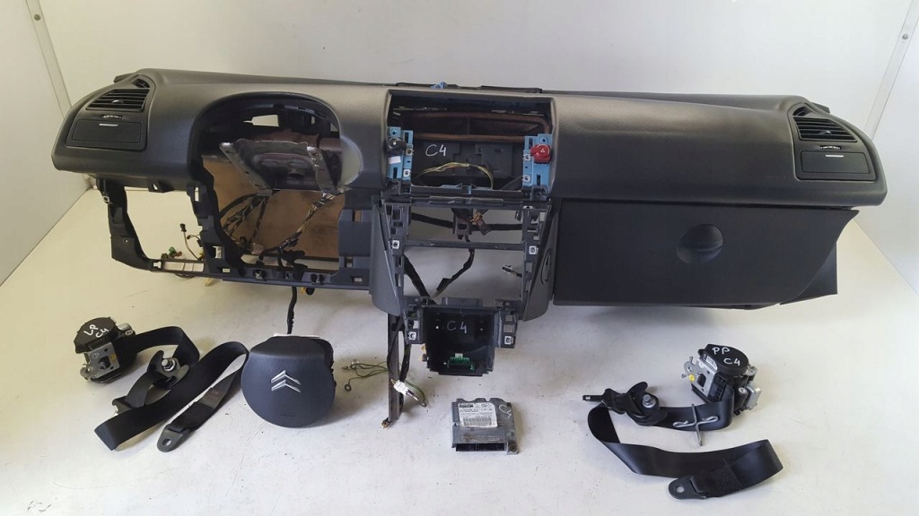 фото №1, Панель приладів консоль ремені citroen c4 1,6 vti