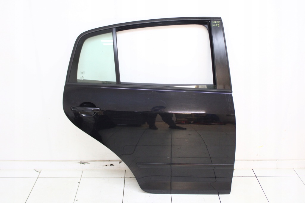 фото №1, Vw golf vi 6 plus 2005r- дверь правый задняя правое задние lc9x - код лакокрасочного покрытия