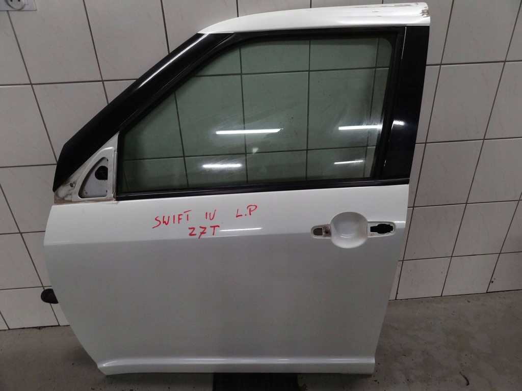 фото №1, Suzuki swift iv 5d hb 2008 дверь левый перед передние цвет z7t