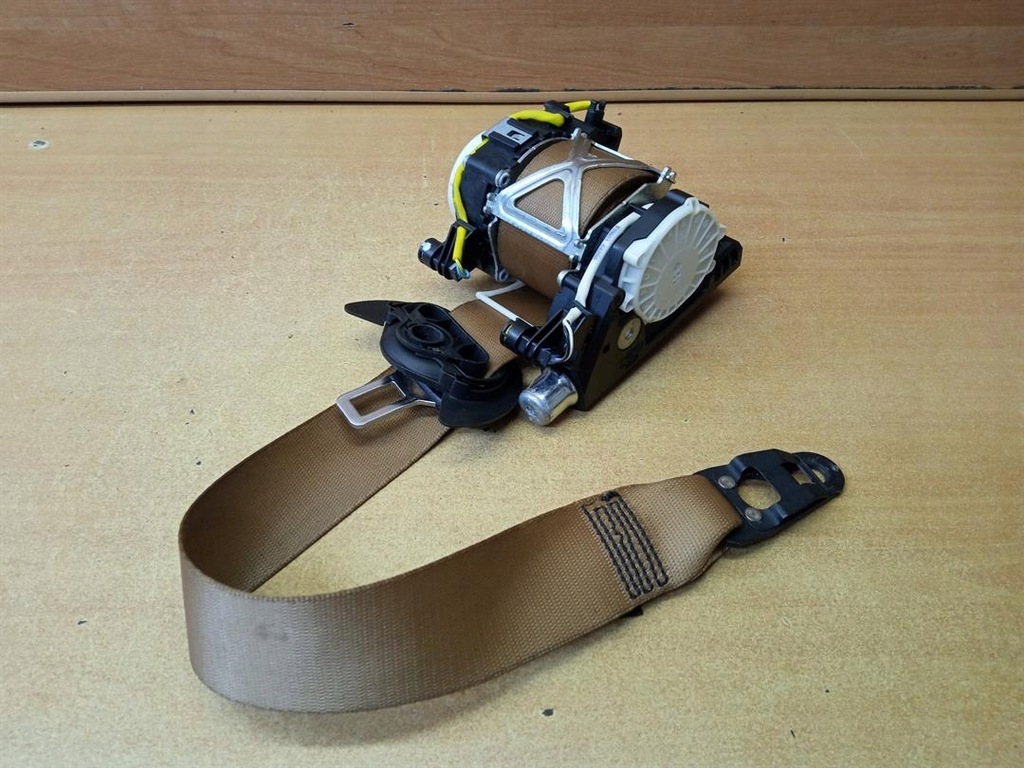 фото №1, Pas безопасности правый перед panamera i 970 eu