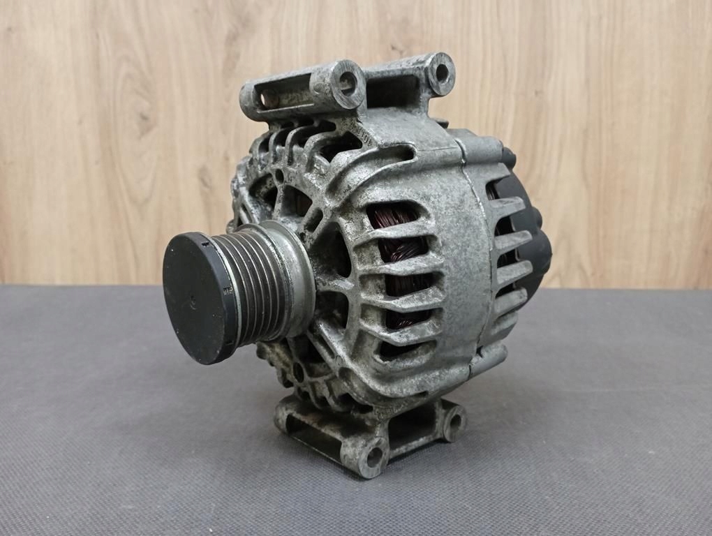 Купить Mercedes e-klasa a207 w207 генератор a0009067902