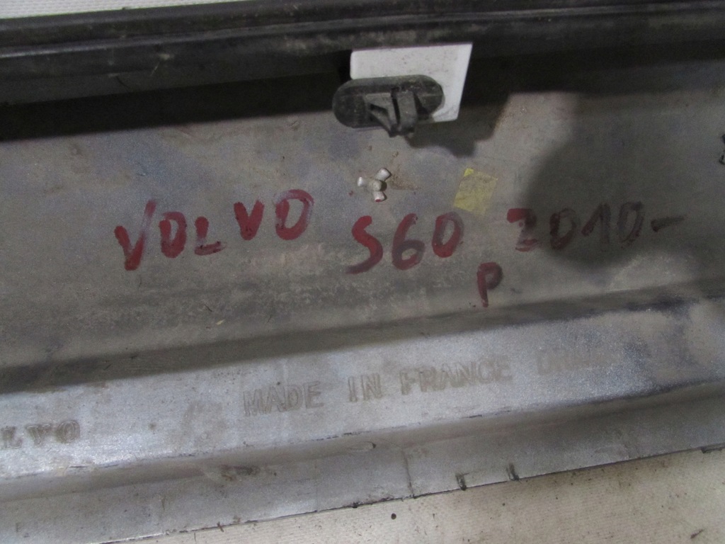 фото №11, Молдинг накладка порог правая volvo s60 v60 ii