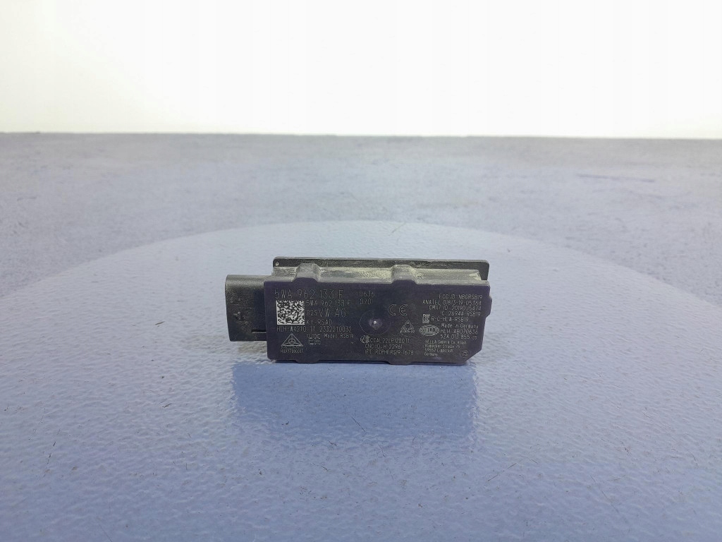 фото №1, Skoda octavia iv антенна усилитель keyless 5wa962133f