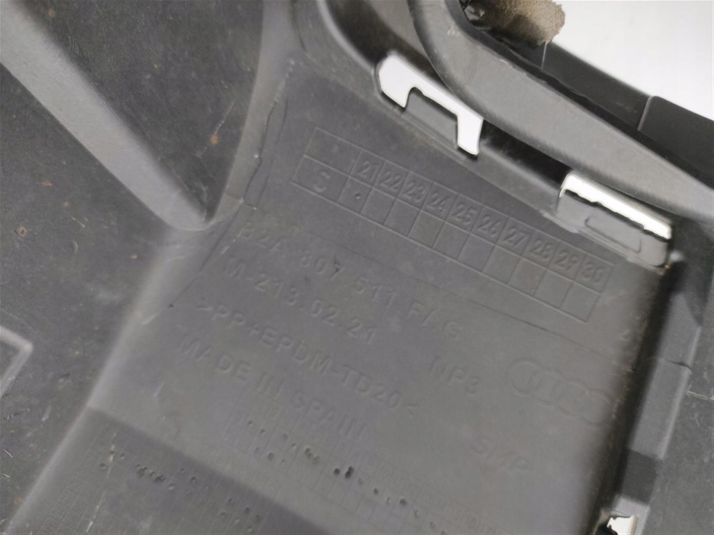 Бампер задняя audi a1 82a po 2018 81a807511f в Украине