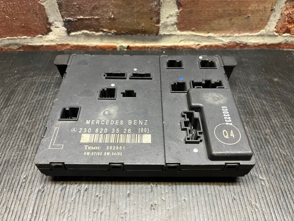 фото №1, Mercedes r230 модуль дверь 2308203526