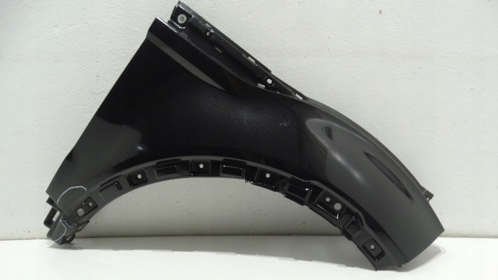 фото №1, Land rover evoque ii 2019- крыло передний левый