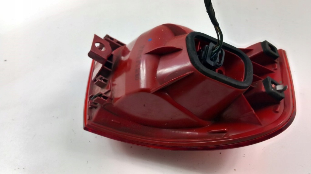 Vw passat b6 универсал фара задний правый  led Оригинал