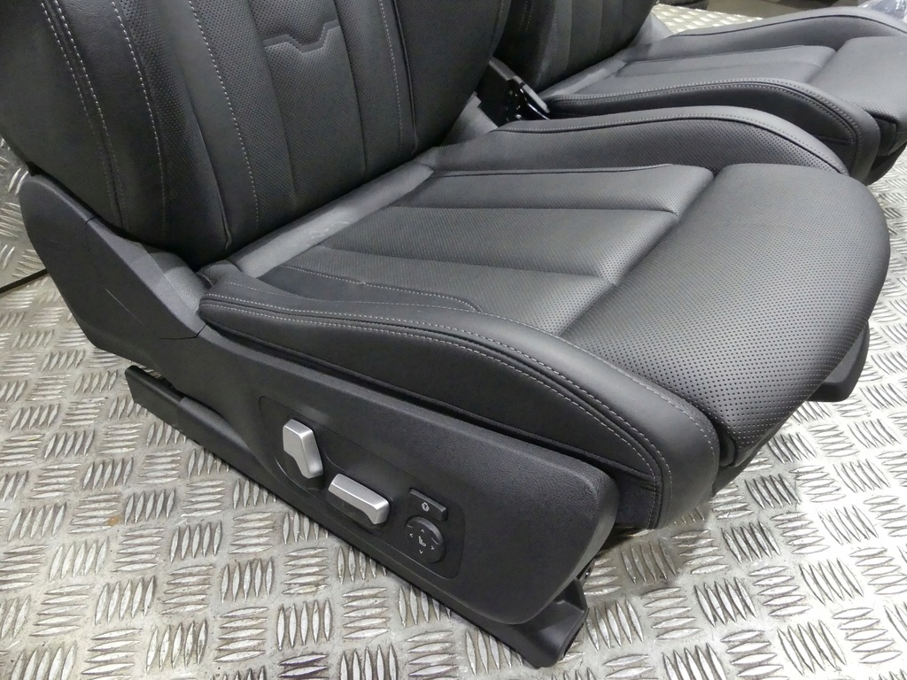 фото №10, Bmw 8 g15 sport обивка сиденья подогрев заднее сиденье туннель обшивки полка накладки