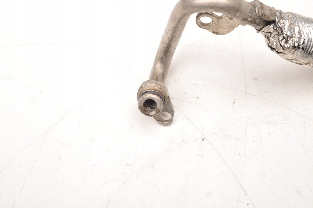 Bmw f82 3.0 шланг масляний турбіни Недорого