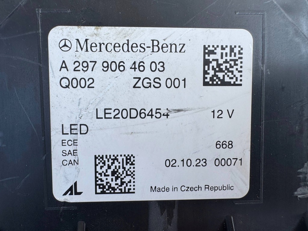 фото №14, Mercedes eqs лампа накладка перед передняя a2979064603