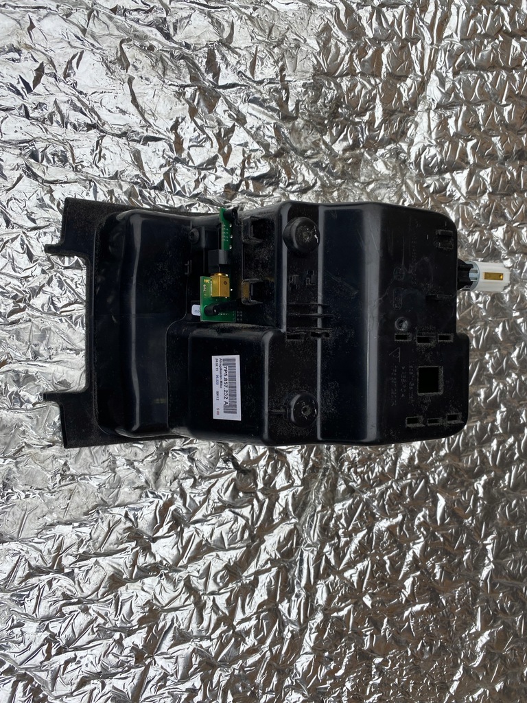 фото №7, 7p5857232a бардачок туннель среднего porsche cayenne 7p5 разъём usb aux
