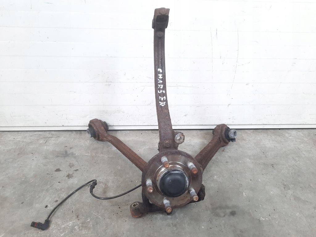 фото №1, Поворотный кулак ступица левый перед dodge charger 05-10