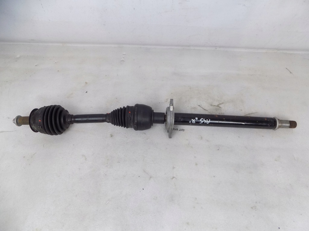 фото №1, Mercedes w176 a45 amg 2.0t 360 km приводной вал правая