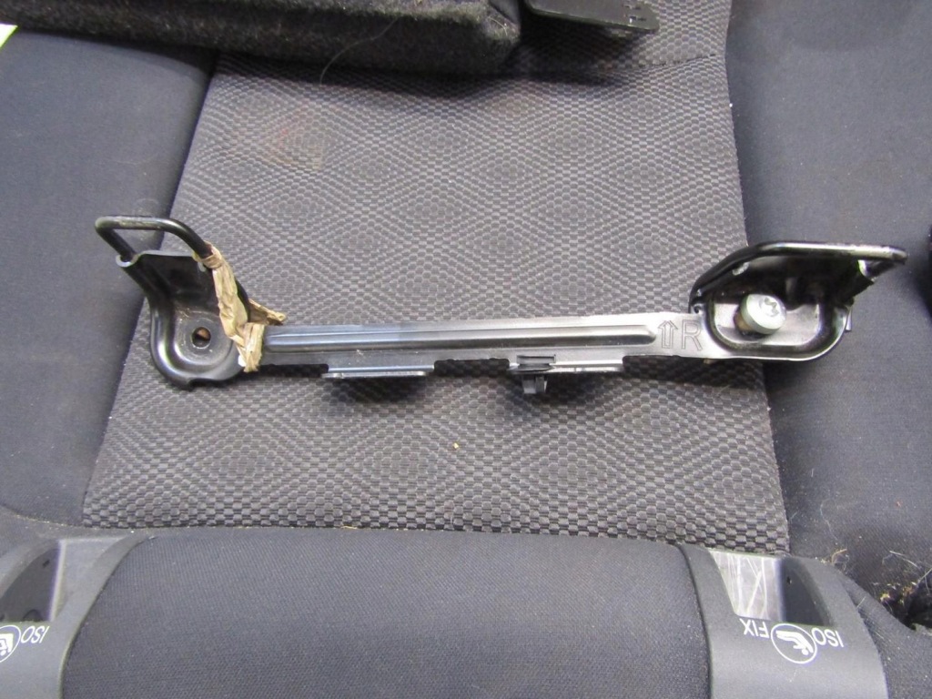 Сиденья задние заднее сиденье задняя защёлки поперечина крепления qashqai ii j11 с Разборки